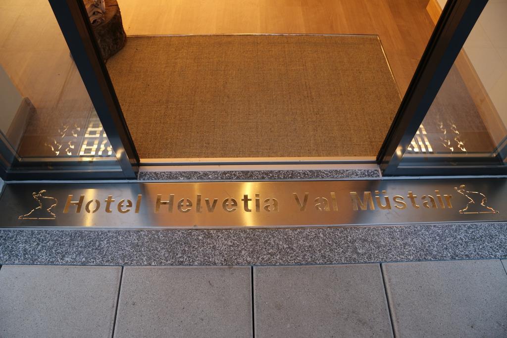 Hotel Helvetia Мюстаир Экстерьер фото